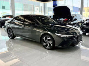Hyundai Elantra фото 2