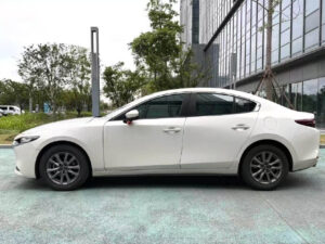 Mazda 3 Axela фото 3