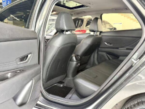 Hyundai Elantra фото 7