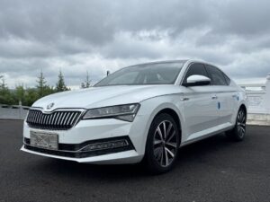 Skoda Superb фото 2
