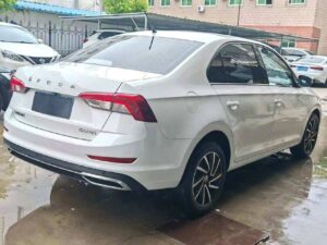 Skoda Rapid фото 4