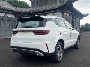 Geely X6 Pro фото 4