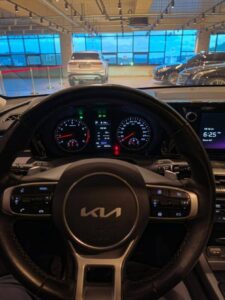 Kia K5 фото 6