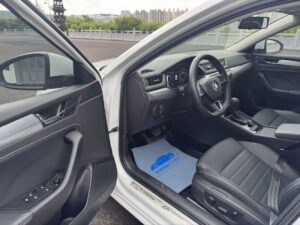 Skoda Superb фото 6