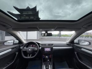 Skoda Superb фото 7