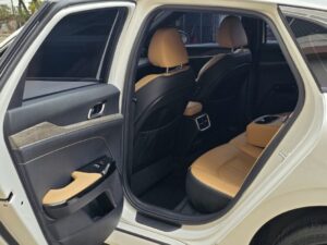 Kia K5 фото 9